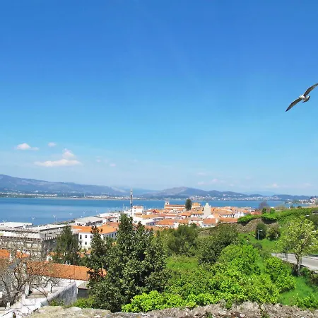 Do Condado By Interhome קמיניה